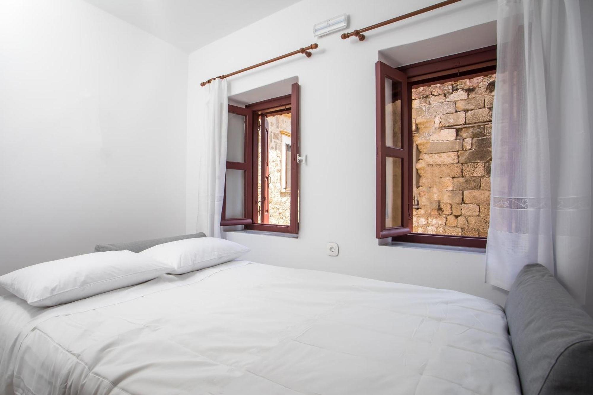 Villa Alexandras Stone House à Rhodes City Extérieur photo